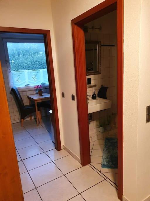 Zentrale Messe/Ferien Whg Mit Garten & Parkplatz Ratingen Eksteriør billede